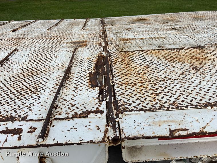 image for item EO4246 1991 Trail King TK70HT-462 drop deck equipment trailer