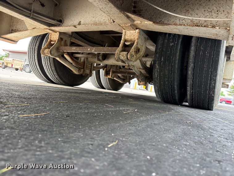 image for item EO4246 1991 Trail King TK70HT-462 drop deck equipment trailer