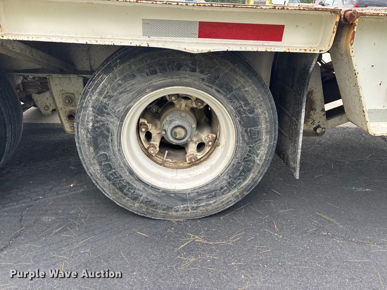 image for item EO4246 1991 Trail King TK70HT-462 drop deck equipment trailer