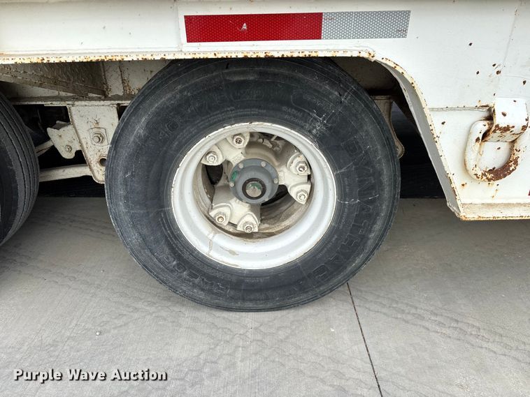 image for item EO4246 1991 Trail King TK70HT-462 drop deck equipment trailer