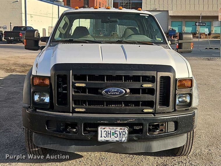 image for item EO7125 2008 Ford F450 Super Duty XL Crew Cab truck cab and chassis