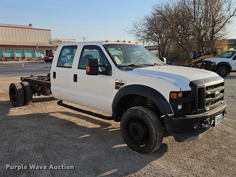 image for item EO7125 2008 Ford F450 Super Duty XL Crew Cab truck cab and chassis