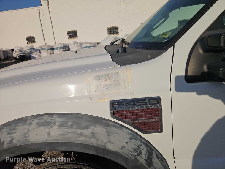 image for item EO7125 2008 Ford F450 Super Duty XL Crew Cab truck cab and chassis
