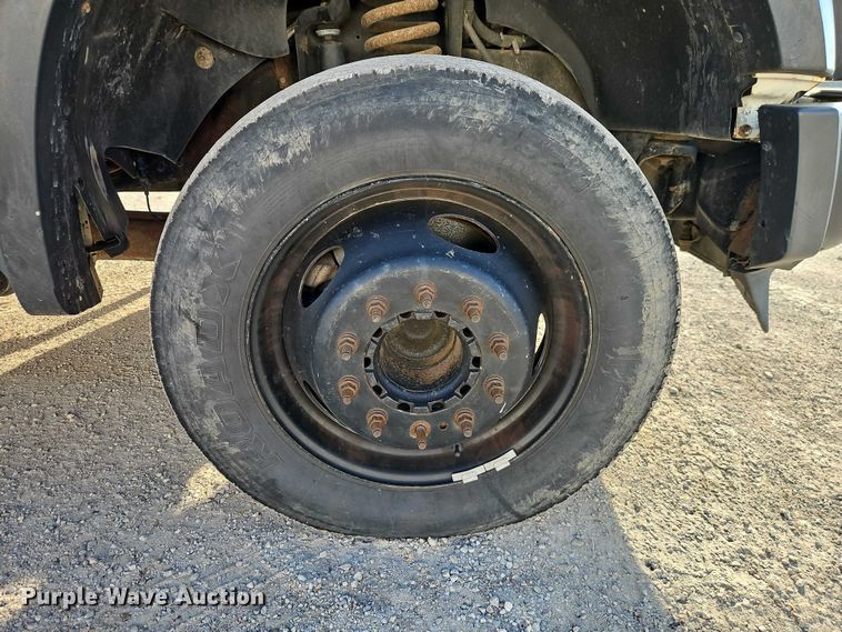image for item EO7125 2008 Ford F450 Super Duty XL Crew Cab truck cab and chassis