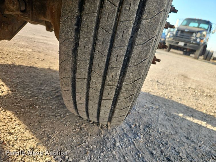 image for item EO7125 2008 Ford F450 Super Duty XL Crew Cab truck cab and chassis
