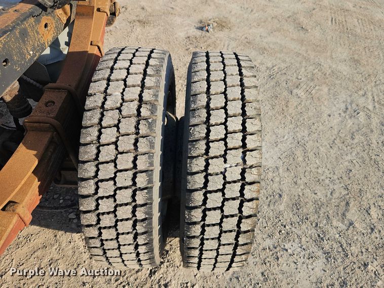image for item EO7125 2008 Ford F450 Super Duty XL Crew Cab truck cab and chassis