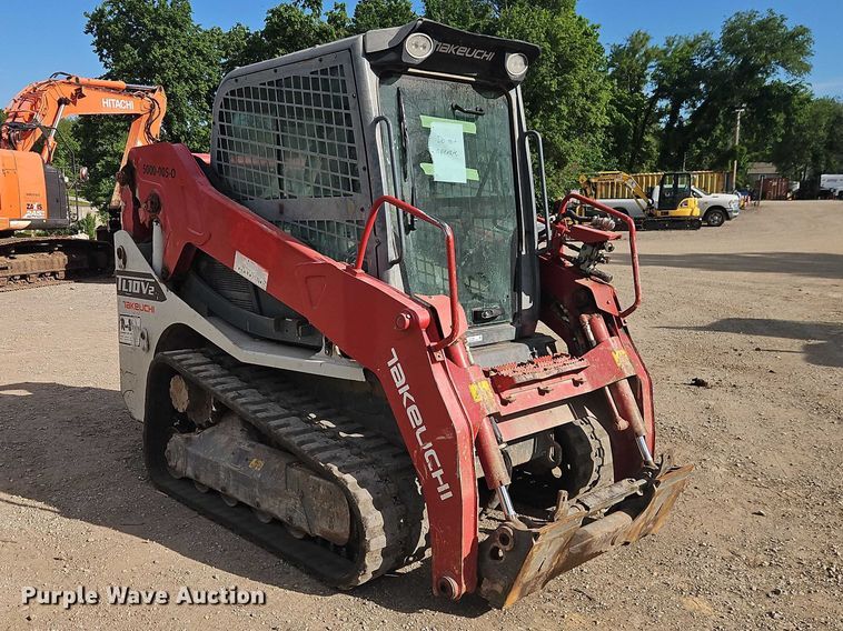image for item EO7306 2018 Takeuchi TL10V2 tracked skid steer loader
