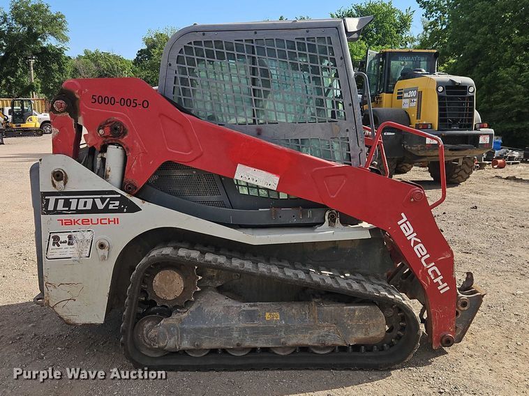 image for item EO7306 2018 Takeuchi TL10V2 tracked skid steer loader