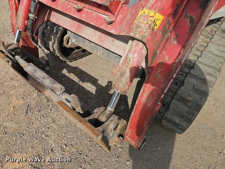 image for item EO7306 2018 Takeuchi TL10V2 tracked skid steer loader