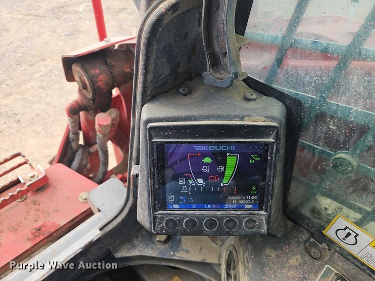 image for item EO7306 2018 Takeuchi TL10V2 tracked skid steer loader