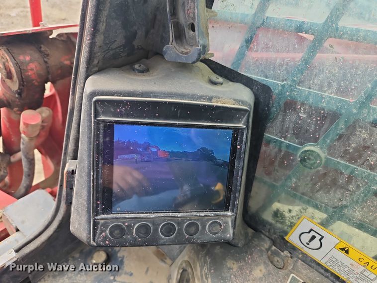 image for item EO7306 2018 Takeuchi TL10V2 tracked skid steer loader