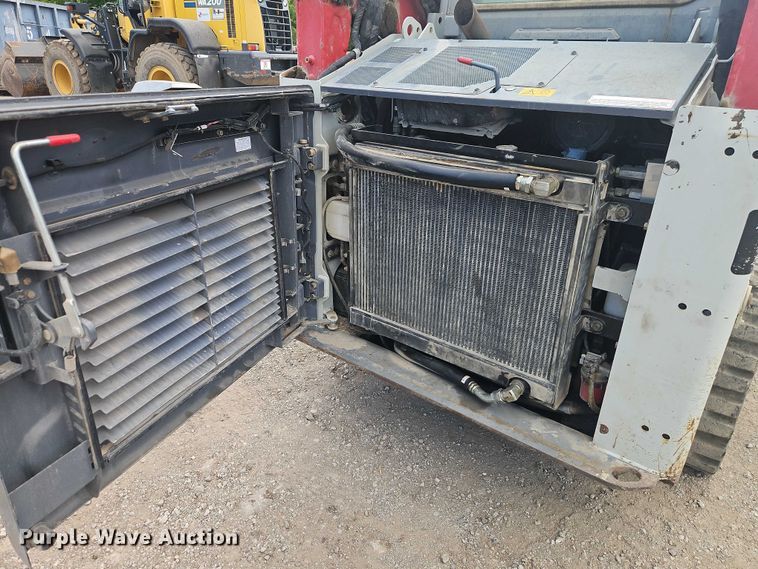 image for item EO7306 2018 Takeuchi TL10V2 tracked skid steer loader
