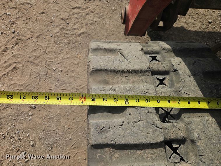 image for item EO7306 2018 Takeuchi TL10V2 tracked skid steer loader