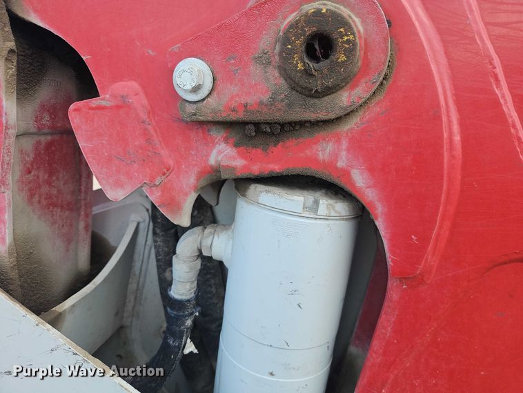 image for item EO7307 2019 Takeuchi TL10V2 tracked skid steer loader