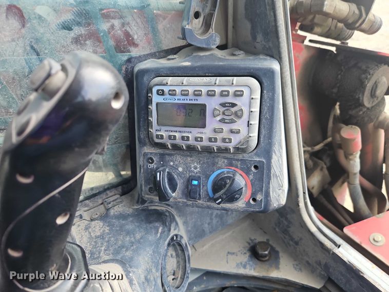 image for item EO7307 2019 Takeuchi TL10V2 tracked skid steer loader