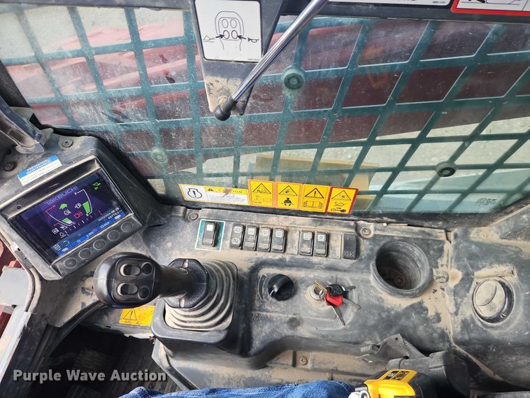 image for item EO7307 2019 Takeuchi TL10V2 tracked skid steer loader