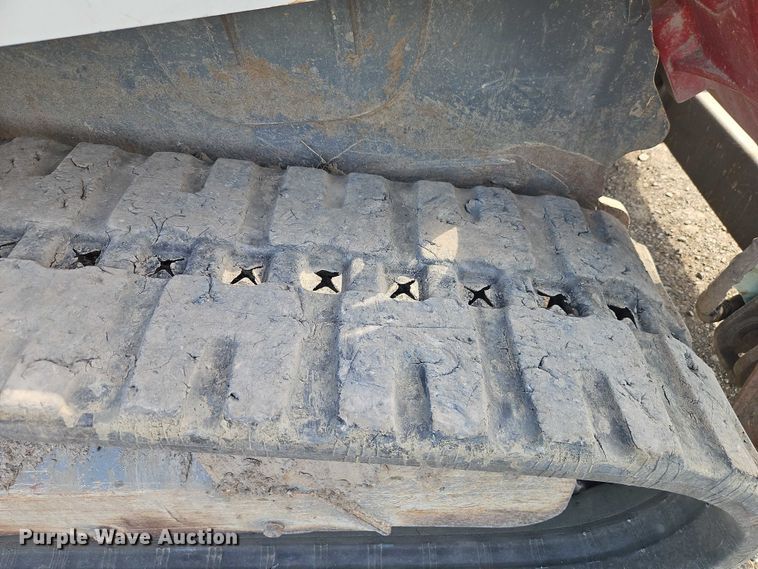 image for item EO7307 2019 Takeuchi TL10V2 tracked skid steer loader