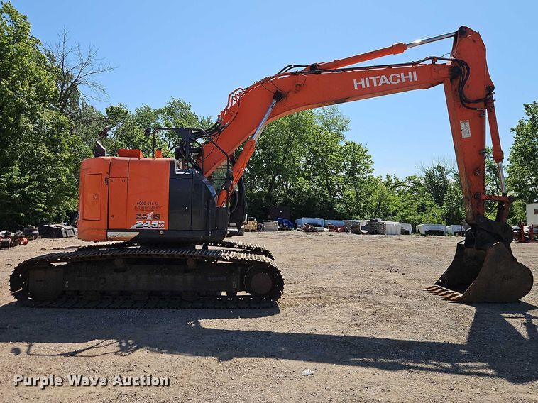image for item EO7308 Hitachi 245USLC6N Hydraulic Excavators