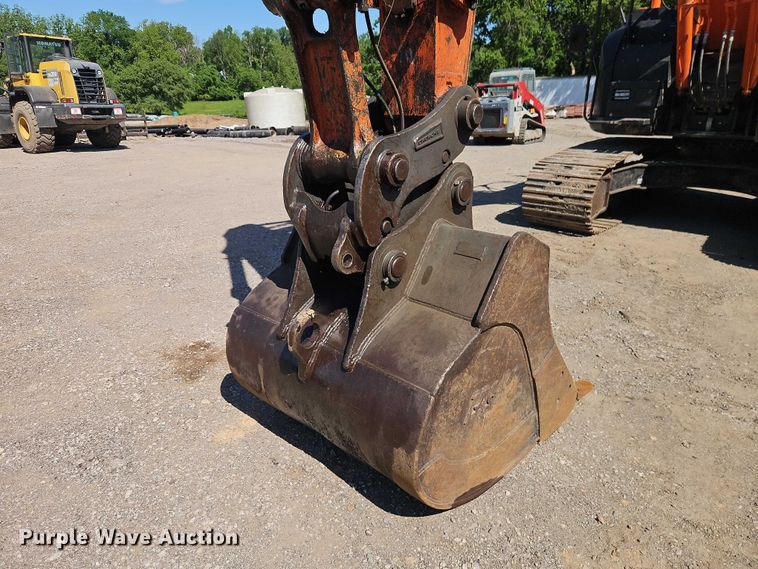image for item EO7308 Hitachi 245USLC6N Hydraulic Excavators