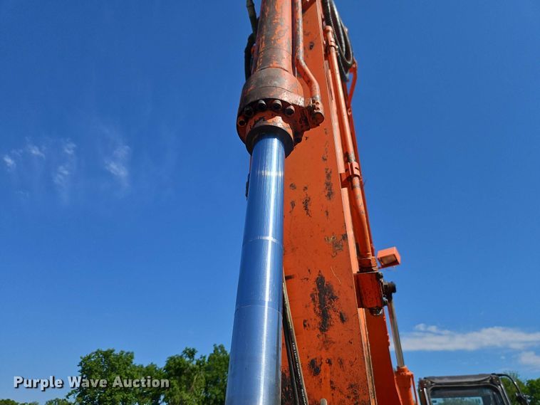 image for item EO7308 Hitachi 245USLC6N Hydraulic Excavators