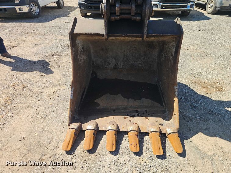 image for item EO7308 Hitachi 245USLC6N Hydraulic Excavators