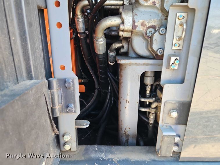 image for item EO7308 Hitachi 245USLC6N Hydraulic Excavators