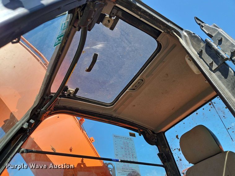 image for item EO7308 Hitachi 245USLC6N Hydraulic Excavators