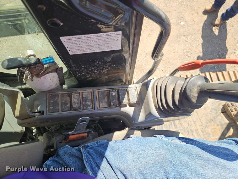 image for item EO7308 Hitachi 245USLC6N Hydraulic Excavators