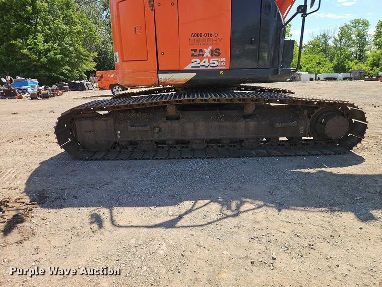 image for item EO7308 Hitachi 245USLC6N Hydraulic Excavators