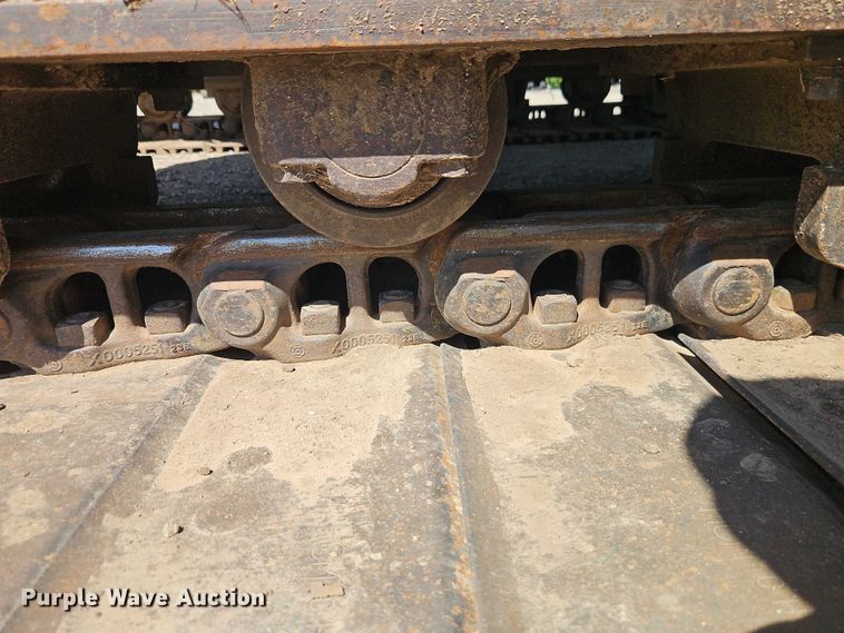 image for item EO7308 Hitachi 245USLC6N Hydraulic Excavators