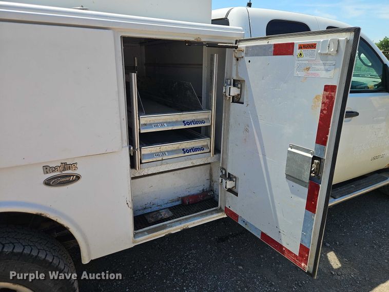 image for item EO7309 2012 Chevrolet Silverado 3500HD Ext. Cab utility bed pickup truck