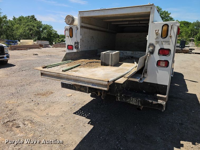 image for item EO7309 2012 Chevrolet Silverado 3500HD Ext. Cab utility bed pickup truck