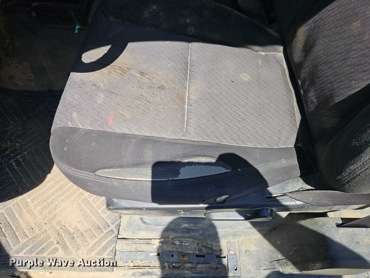 image for item EO7309 2012 Chevrolet Silverado 3500HD Ext. Cab utility bed pickup truck