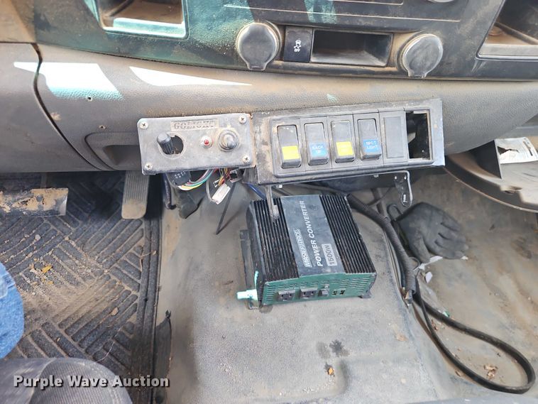 image for item EO7309 2012 Chevrolet Silverado 3500HD Ext. Cab utility bed pickup truck