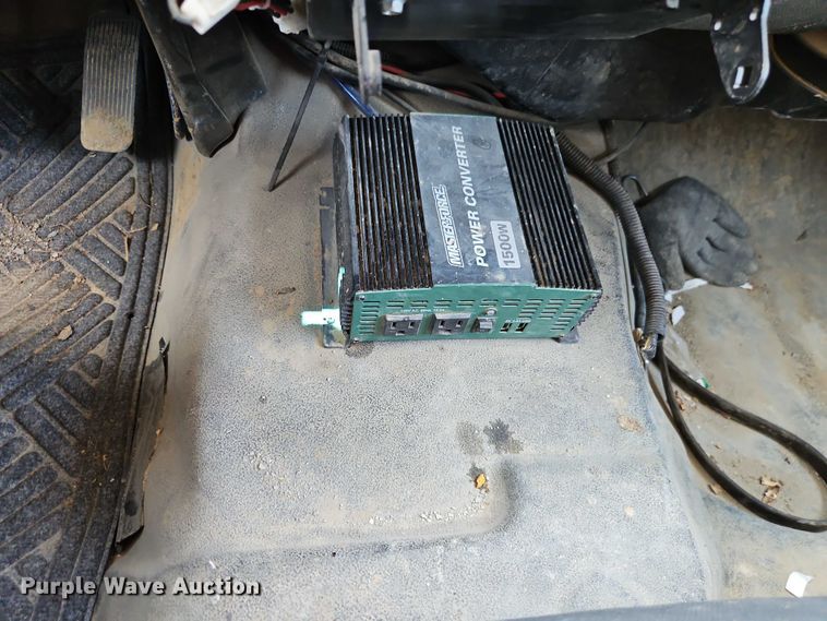 image for item EO7309 2012 Chevrolet Silverado 3500HD Ext. Cab utility bed pickup truck