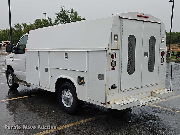 image for item EO7319 2012 Ford E350 utility van
