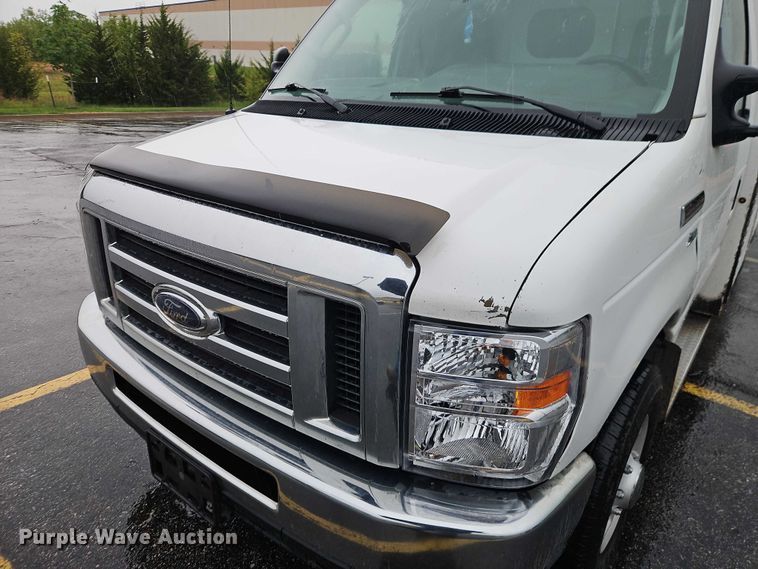 image for item EO7319 2012 Ford E350 utility van