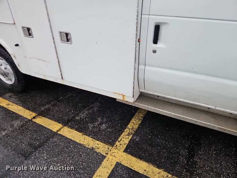image for item EO7319 2012 Ford E350 utility van