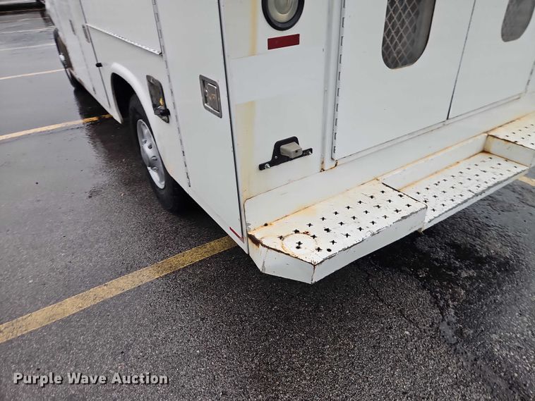 image for item EO7319 2012 Ford E350 utility van