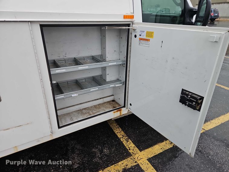 image for item EO7319 2012 Ford E350 utility van