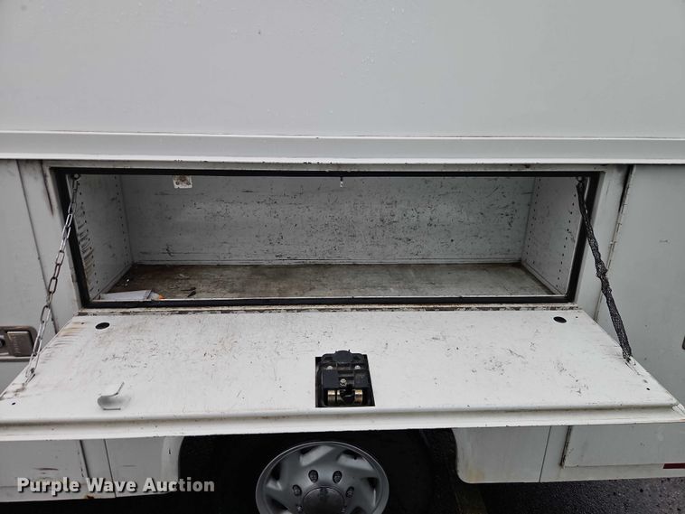image for item EO7319 2012 Ford E350 utility van