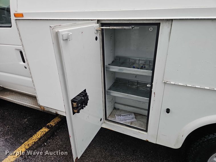 image for item EO7319 2012 Ford E350 utility van