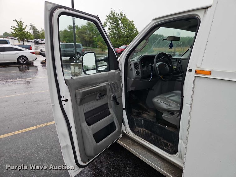 image for item EO7319 2012 Ford E350 utility van