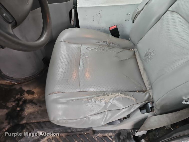 image for item EO7319 2012 Ford E350 utility van