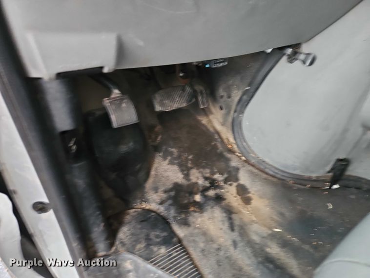 image for item EO7319 2012 Ford E350 utility van
