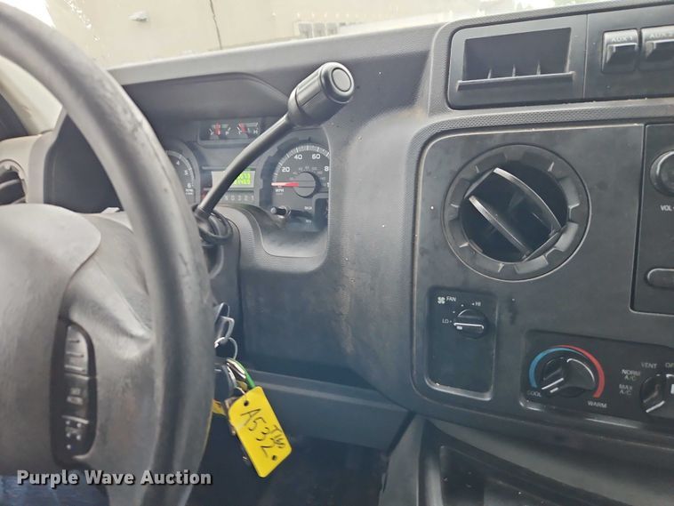 image for item EO7319 2012 Ford E350 utility van