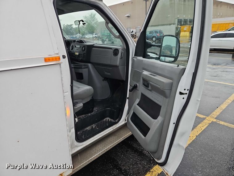 image for item EO7319 2012 Ford E350 utility van