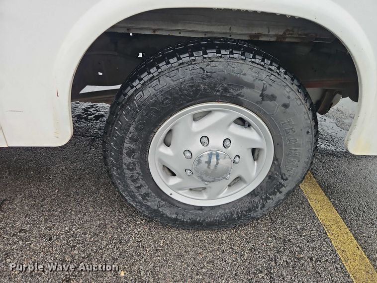 image for item EO7319 2012 Ford E350 utility van