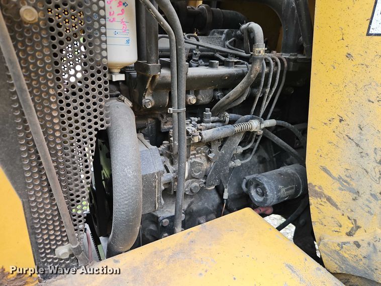 image for item EO7329 2001 Vermeer BC1000XL wood chipper