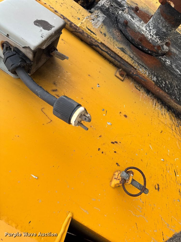 image for item ER0479 2015 Marathon pothole patcher